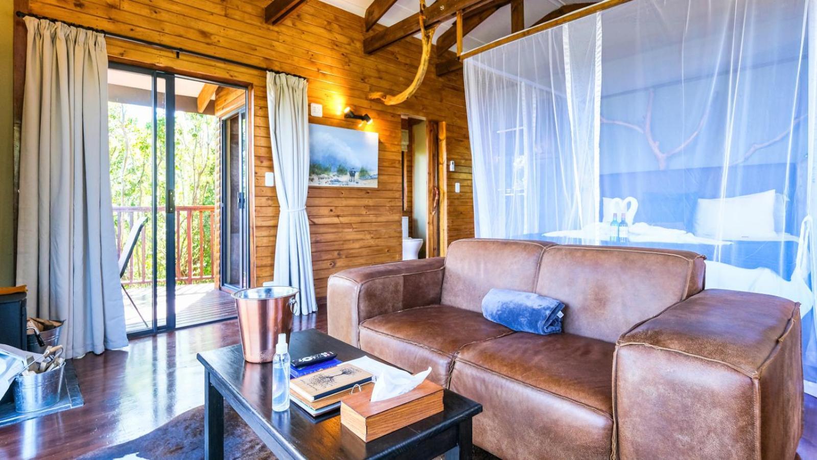 Teniqua Treetops Luxury tent
